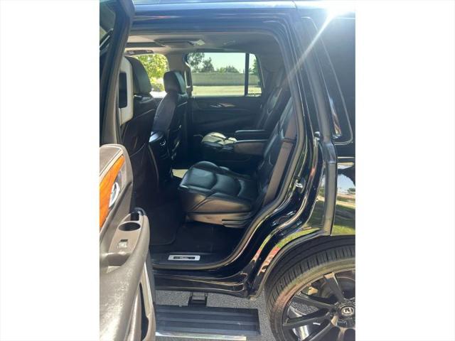 2020 Cadillac Escalade 4WD Premium Luxury