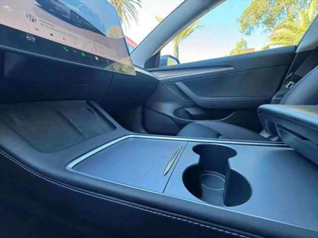 2022 Tesla Model 3 Long Range Dual Motor All-Wheel Drive