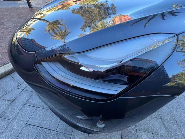 2022 Tesla Model 3 Long Range Dual Motor All-Wheel Drive
