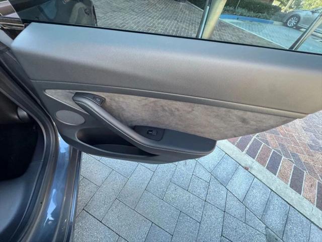 2022 Tesla Model 3 Long Range Dual Motor All-Wheel Drive