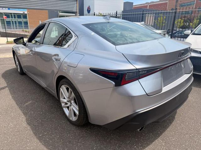 2023 Lexus IS 300 300