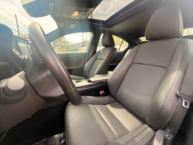 2023 Lexus IS 300 300