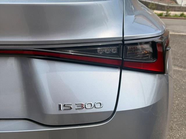 2023 Lexus IS 300 300