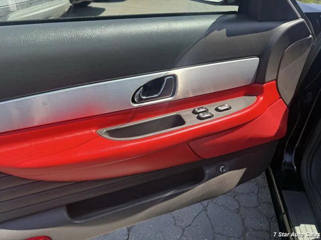 2002 Ford Thunderbird Base