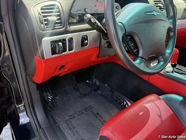 2002 Ford Thunderbird Base