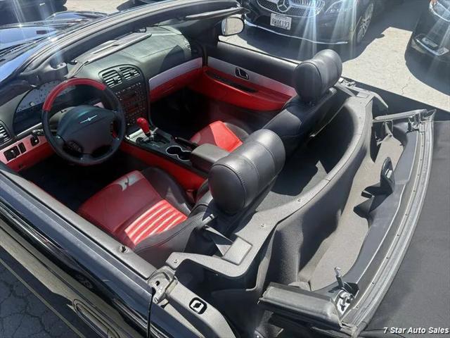 2002 Ford Thunderbird Base