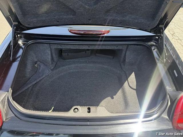 2002 Ford Thunderbird Base