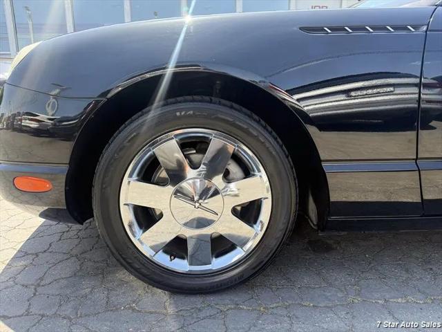 2002 Ford Thunderbird Base