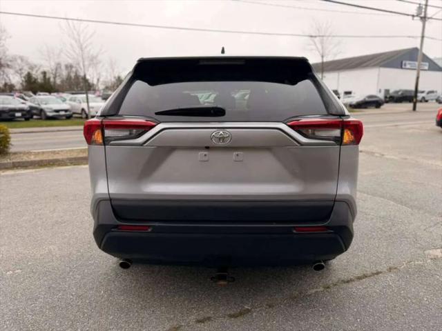 2021 Toyota RAV4 LE