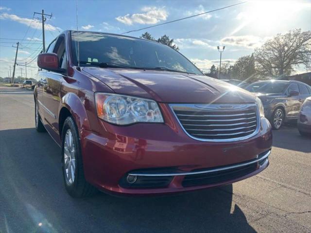 2014 Chrysler Town & Country Touring