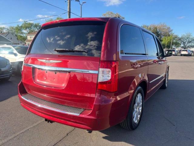 2014 Chrysler Town & Country Touring