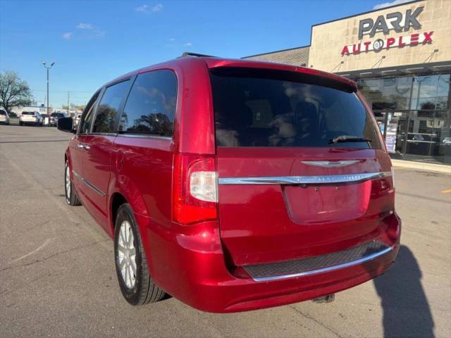 2014 Chrysler Town & Country Touring