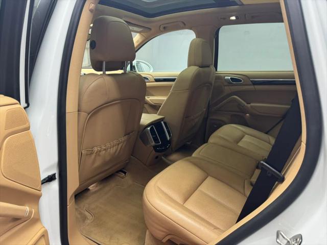 2017 Porsche Cayenne Platinum Edition