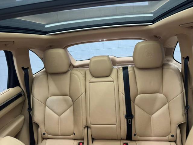 2017 Porsche Cayenne Platinum Edition