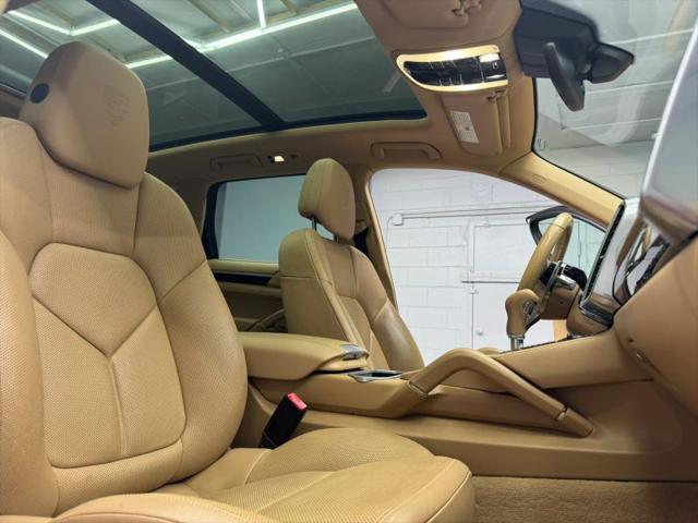 2017 Porsche Cayenne Platinum Edition