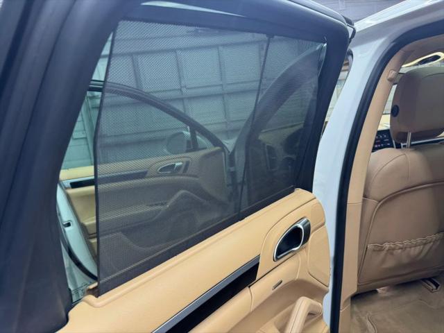 2017 Porsche Cayenne Platinum Edition