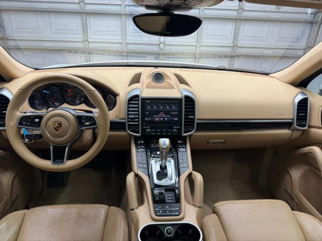 2017 Porsche Cayenne Platinum Edition