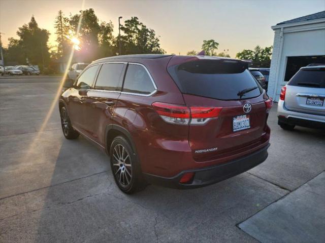 2017 Toyota Highlander SE