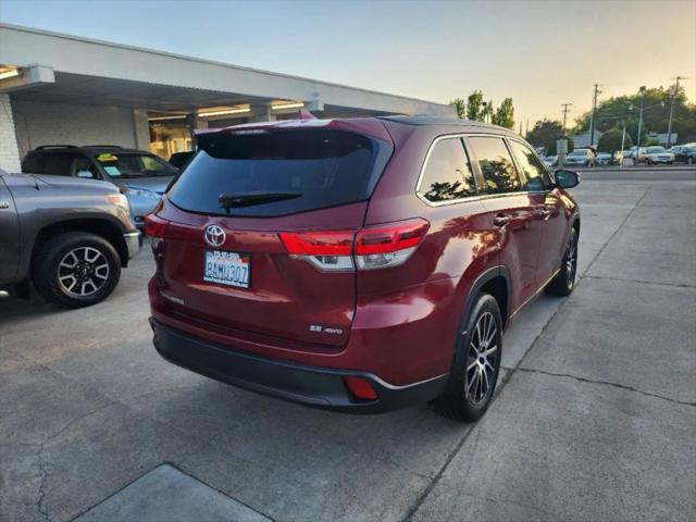 2017 Toyota Highlander SE