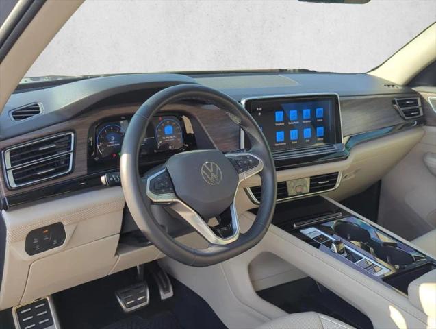 2025 Volkswagen Atlas 2.0T SEL Premium R-Line