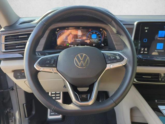 2025 Volkswagen Atlas 2.0T SEL Premium R-Line