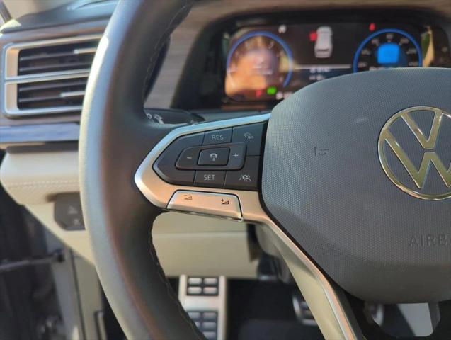 2025 Volkswagen Atlas 2.0T SEL Premium R-Line