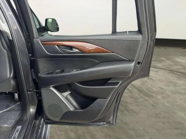 2018 Cadillac Escalade Luxury