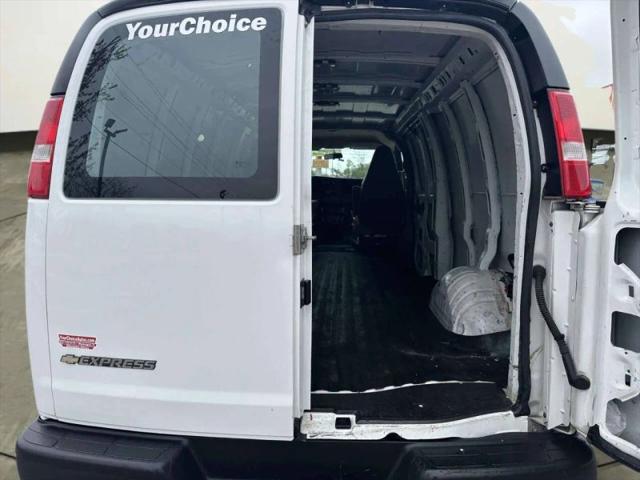 2020 Chevrolet Express Cargo Van RWD 2500 Extended Wheelbase WT