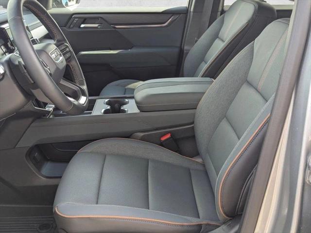 2025 GMC Acadia AWD AT4
