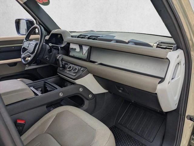 2020 Land Rover Defender 110 SE