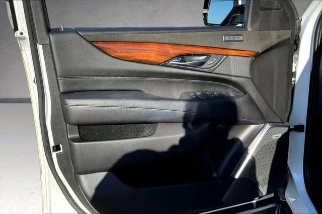 2019 Cadillac Escalade Luxury