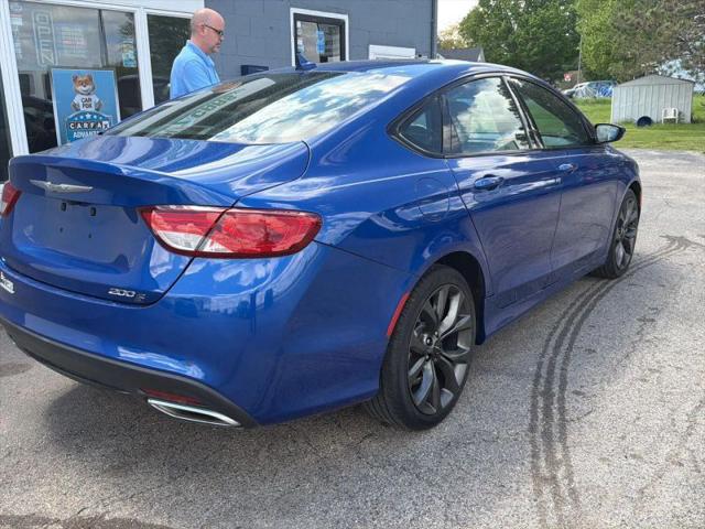 2015 Chrysler 200 S
