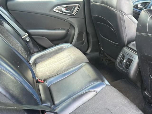 2015 Chrysler 200 S