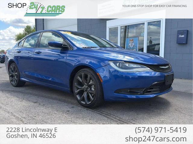 2015 Chrysler 200 S for sale in Larwill, IN