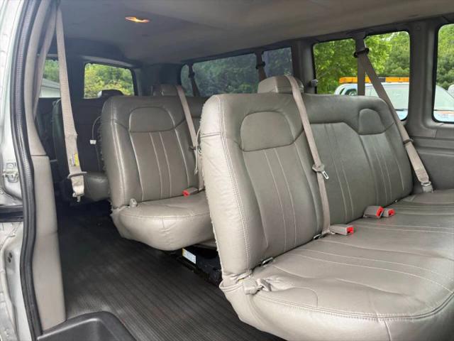2020 Chevrolet Express Passenger RWD 3500 Extended Wheelbase LS