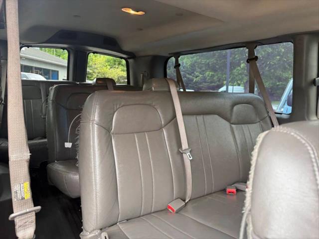 2020 Chevrolet Express Passenger RWD 3500 Extended Wheelbase LS