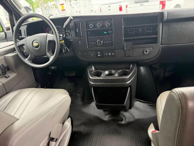 2020 Chevrolet Express Passenger RWD 3500 Extended Wheelbase LS