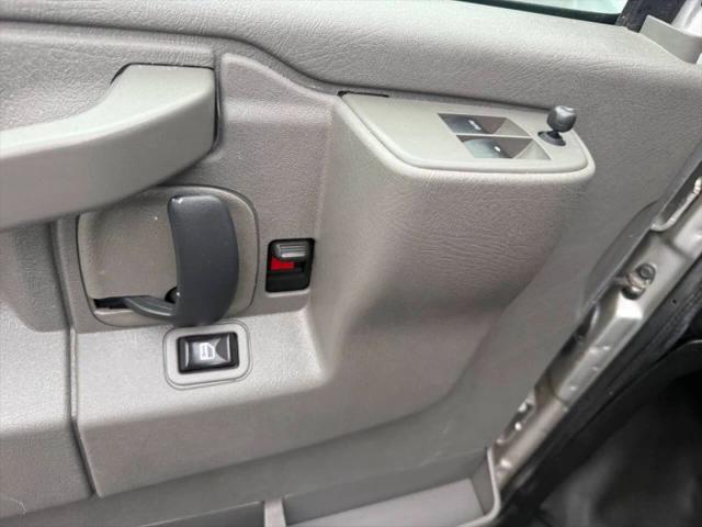 2020 Chevrolet Express Passenger RWD 3500 Extended Wheelbase LS