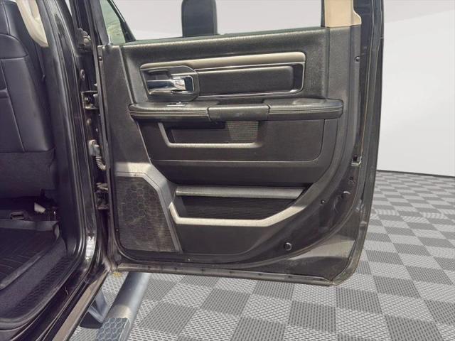 2018 Ram 3500 Laramie Mega Cab 4x4 6'4" Box