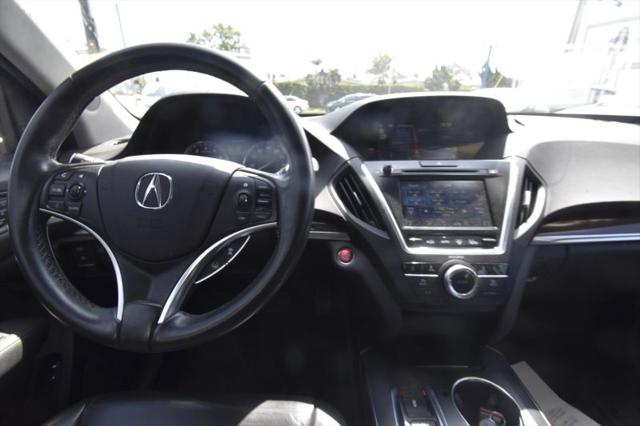 2017 Acura MDX w/Technology Package