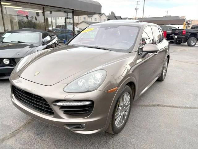 2014 Porsche Cayenne GTS