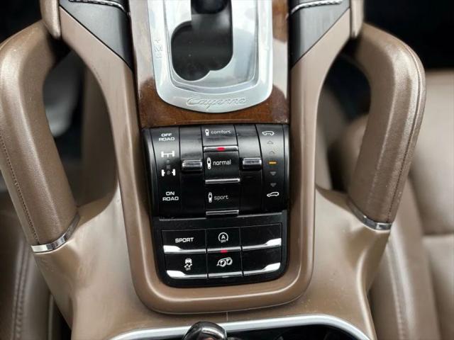 2014 Porsche Cayenne GTS