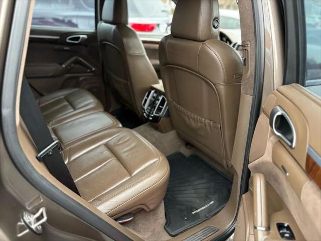 2014 Porsche Cayenne GTS