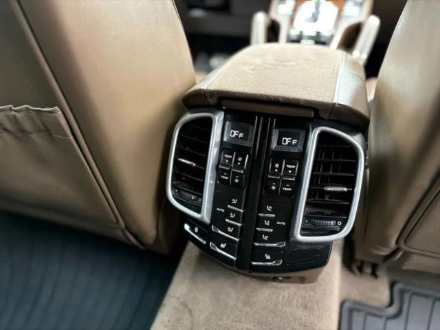 2014 Porsche Cayenne GTS