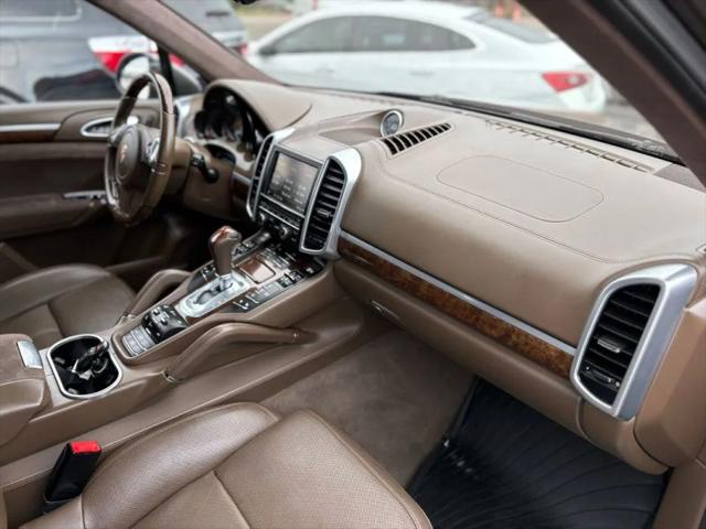 2014 Porsche Cayenne GTS