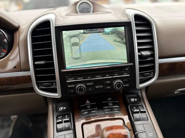 2014 Porsche Cayenne GTS