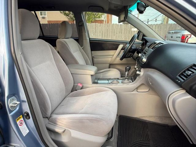 2009 Toyota Highlander Base