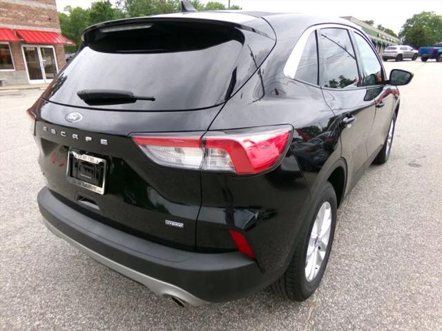 2022 Ford Escape SE Hybrid