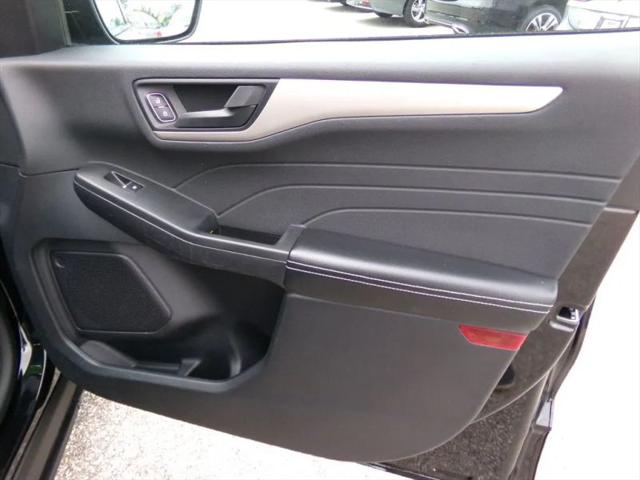 2022 Ford Escape SE Hybrid