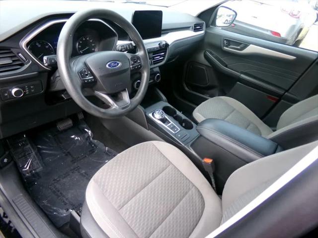 2022 Ford Escape SE Hybrid